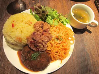 ロング パーマ ヘアアレンジ メンズ キッズ ネイル マツエク・マツパ ‍痩身＆ボディ 結果出し🌟丹野のエステ・リラクイメージ