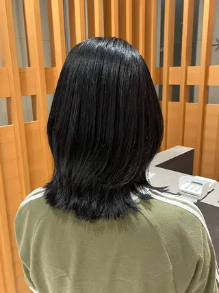 ミディアム 髪質改善／ストレート 特化／津久井裕仁🫧のヘアスタイル