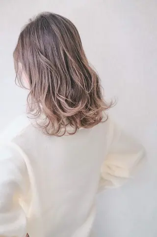 ミディアム カラー beauty: beast 大町店のヘアスタイル