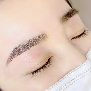 アイブロウ Paulele. 副店長Mizukiのマツエク・マツパデザイン