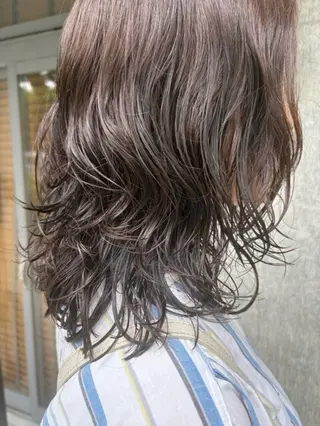 ミディアム OAKplus＋ harukaのヘアスタイル