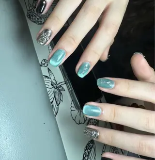 ネイル 小林 詩織のネイルデザイン