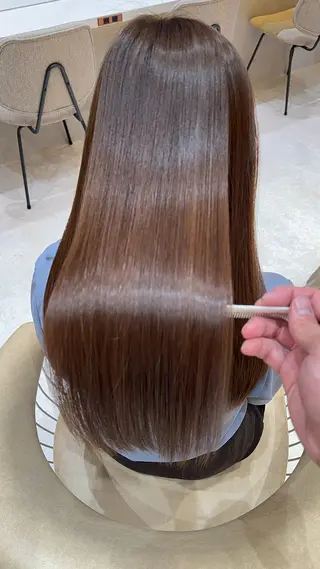 セミロング カラー レイヤー❣️縮毛矯正 川村利幸のヘアスタイル