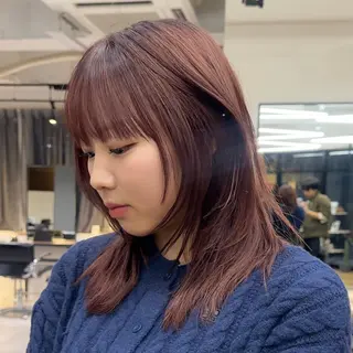 ミディアム 岸本 理希のヘアスタイル