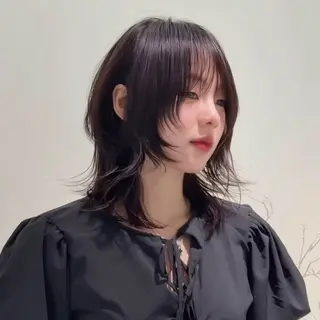 ミディアム SHIN レイヤー‪‪カットのヘアスタイル