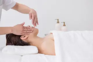 セミロング カラー パーマ ヘアアレンジ メンズ キッズ ネイル マツエク・マツパ 肌質体質を変えて すっぴん肌にのエステ・リラクイメージ