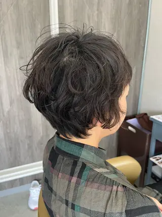 パーマ 岩崎 惠子のヘアスタイル