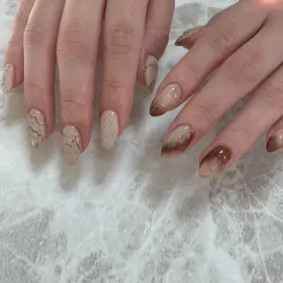 ネイル essence所属・pétit maakoのネイルデザイン