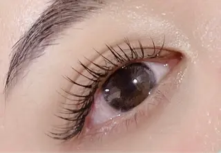 マツエク・マツパ ikoi yukaのヘアスタイル