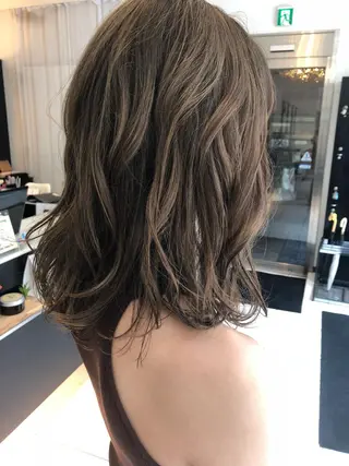 セミロング GLROW haruhiのヘアスタイル