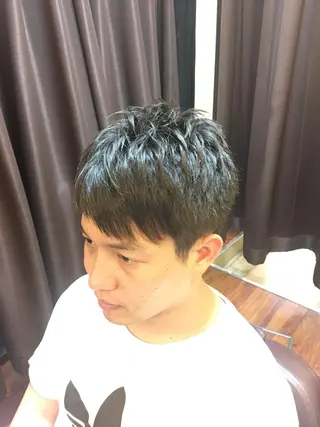 ショート バーバーウテナ2号店所属・メンズ専門 AKIRAのヘアスタイル