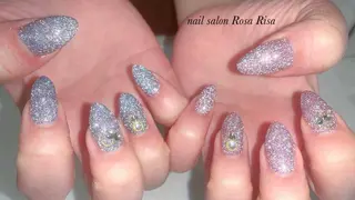 ミディアム ネイル ネイルスタジオ シェイクユアハンズのネイルデザイン