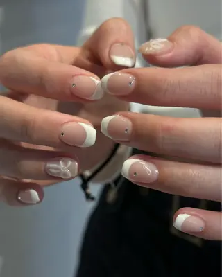 ネイル 🎀韓国レイヤー特化 🎀ベージュ/ミクのヘアスタイル