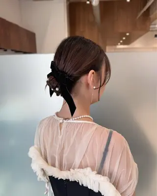 ミディアム ヘアアレンジ 縮毛矯正+モテカラー 🎀✨MIHOのヘアスタイル