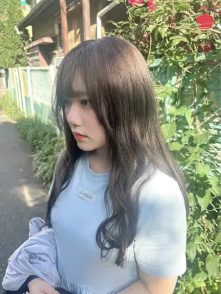 ロング カラー AIRA/ブリーチ ‪/透明感カラーのヘアスタイル