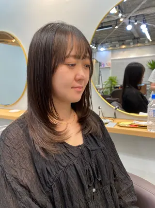 ミディアム a-o岡野　こやま しんぺいのヘアスタイル