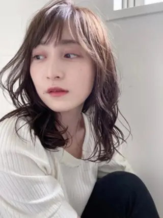 カラー Levi所属・梶山 真緒のヘアスタイル