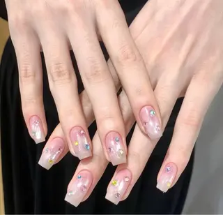 ネイル Hanni ANA.CHUOのネイルデザイン