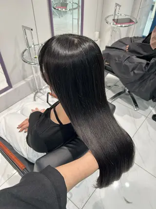 ロング 下茂 優衣のヘアスタイル