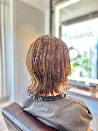 ミディアム カラー rewards成城学園前店所属・成城学園前/ サイトウ ケイジのヘアスタイル