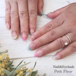 ネイル Petit Fleur所属・青柳 亜梨奈のマツエク・マツパデザイン