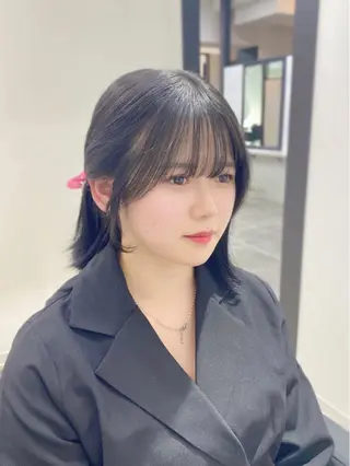 ミディアム カラー YUZU🎀顔まわり ×レイヤーカットのヘアスタイル