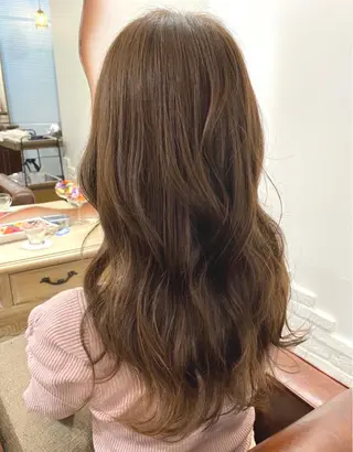 ロング 田中 優のヘアスタイル