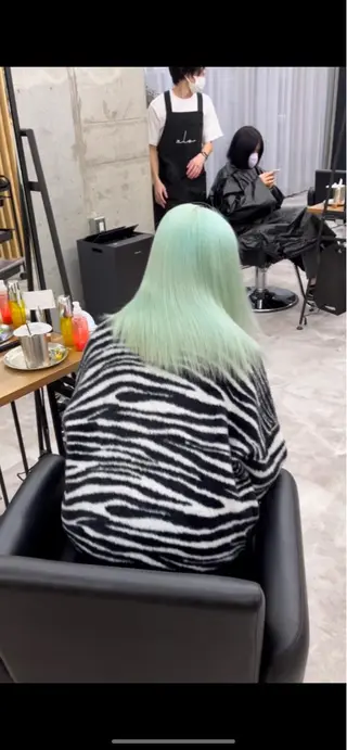 ミディアム 福山 晴香のヘアスタイル