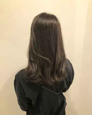ミディアム カラー ニュアンスカラー🫧 加納のヘアスタイル