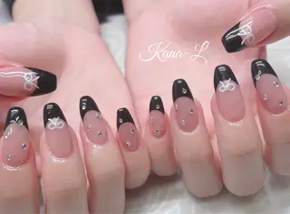 ネイル 芦辺 香奈のネイルデザイン