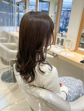 ロング カイ モエのヘアスタイル