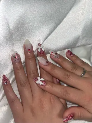 ネイル haku 🤍のネイルデザイン