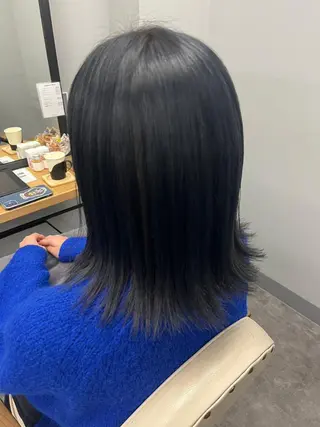 ミディアム カラー N° aria 三軒茶屋のヘアスタイル