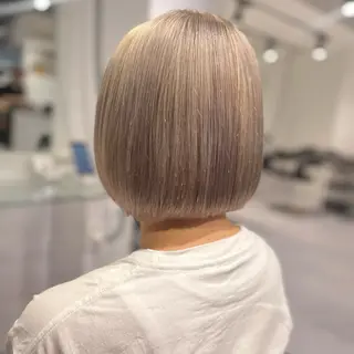 ショート カラー 🫧うる艶トレンド 🫧透明感カラーのヘアスタイル