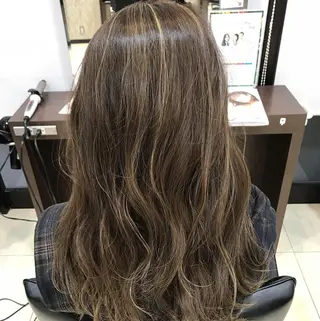 ミディアム カラー 大久保 隆蔵のヘアスタイル