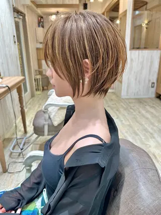 ショート おのだ あやなのヘアスタイル