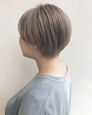 ショート カラー nakahara madokaのヘアスタイル