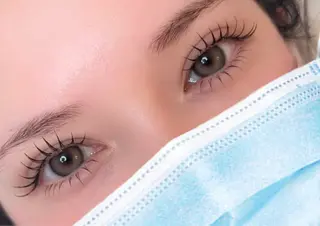 マツエク・マツパ Angela エステサロンのマツエク・マツパデザイン