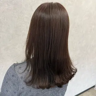 カラー FLOWER by B.GARDEN所属・’Flower’ AYAKAのヘアスタイル