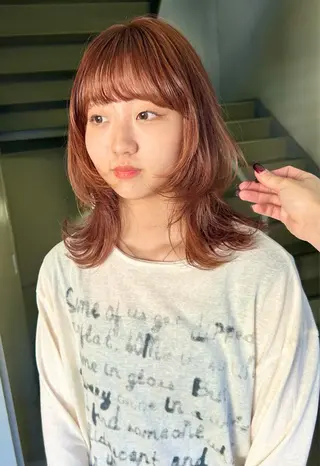 ミディアム カラー パーマ ヘアアレンジ 髪と音処　マトぺ所属・デザインカラー/ボブ ブリーチカラー/ユリのヘアスタイル