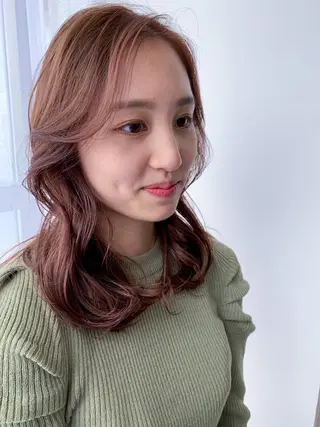 セミロング カラー モリシュンスケ /レイヤー/髪質改善のヘアスタイル