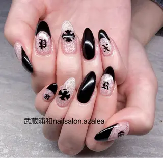 ネイル R inのネイルデザイン