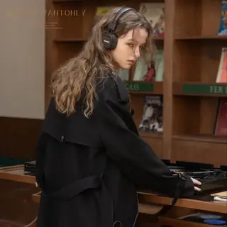 ロング パーマ atelier doux dimanche（アトリエ・ドゥー・ディマンシュ）所属・Fukamiレイヤー 透明感カラーのヘアスタイル