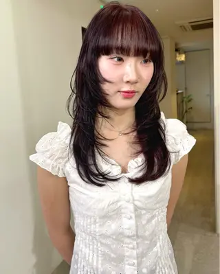 ロング カラー mizuki/ピンク ベージュ.レイヤーのヘアスタイル