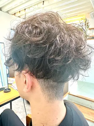 ショート カラー パーマ ヘアアレンジ メンズ キッズ mauschen（モイシェン）所属・マンツーマンサロン 髪質改善⭐︎代官山のヘアスタイル