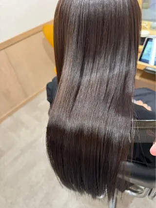 カラー 前田 亜由美のヘアスタイル