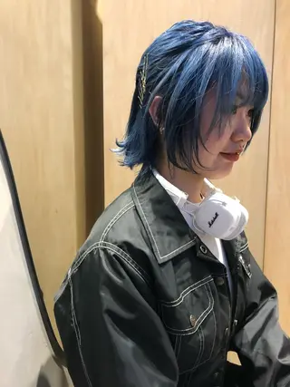 ショート カラー 🌈圧倒的デザイン力 内井省吾のヘアスタイル