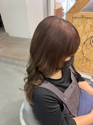 ミディアム わだ なつきのヘアスタイル