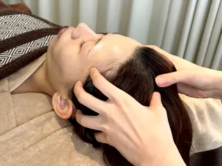 salon A.glansh所属・肌質改善salon♪ 効果がわかる♪南森町のネイルデザイン