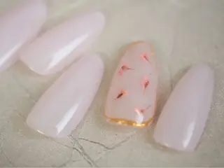 ネイル 鈴木 麻里のネイルデザイン